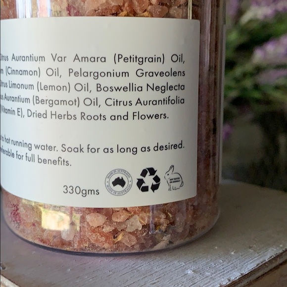 Cedar + Stone Australian PINK Himalayan Bath Salts - Picture 4 of 6